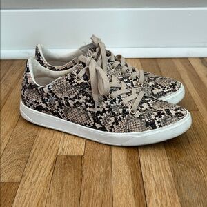 Topshop. Women's Snakeskin Pattern Sneakers